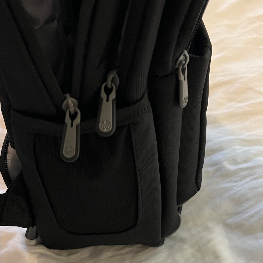 HP Jet Black Tech Backpack - Picture 9 of 12